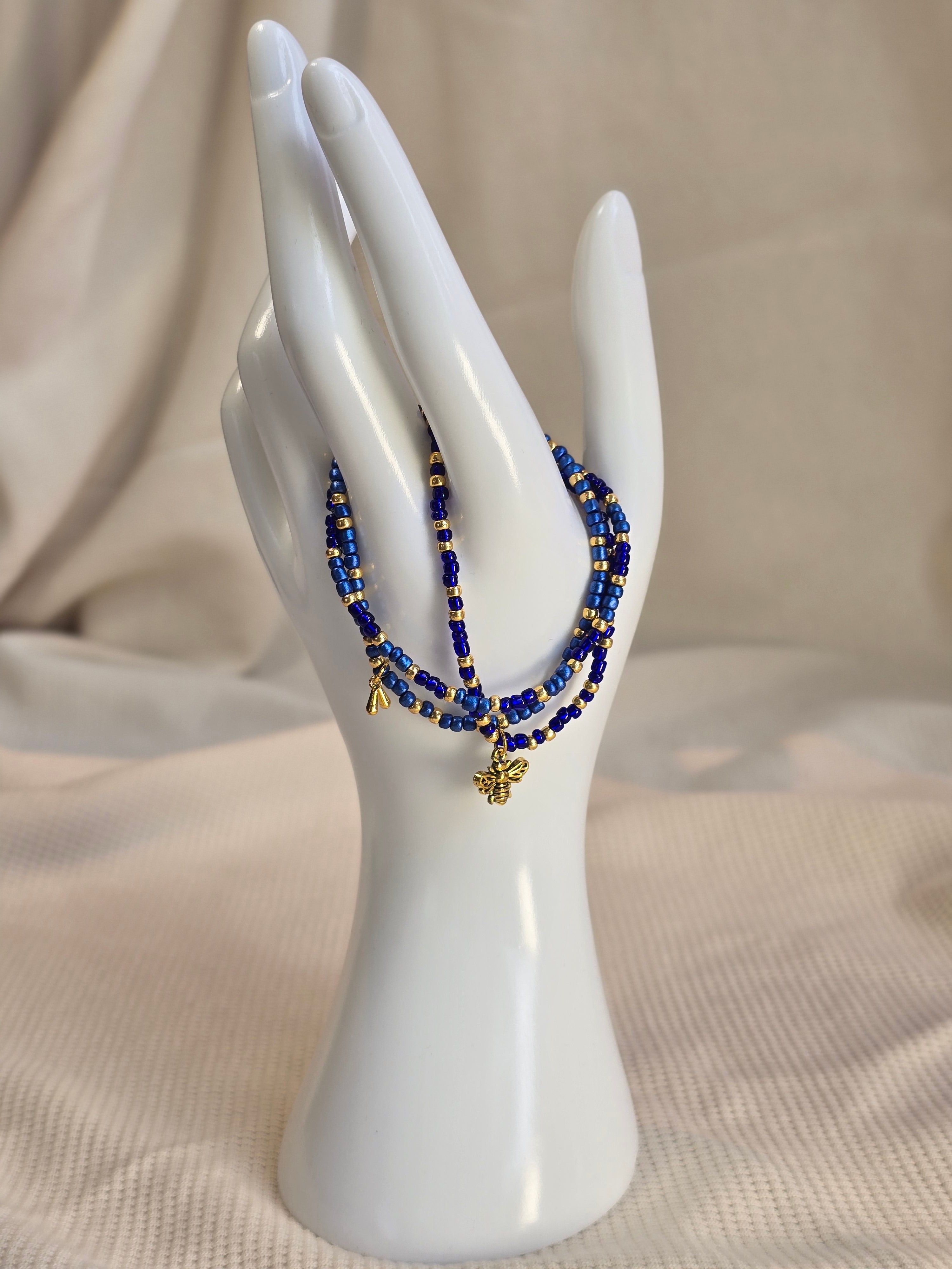 Blauw, armbandjes