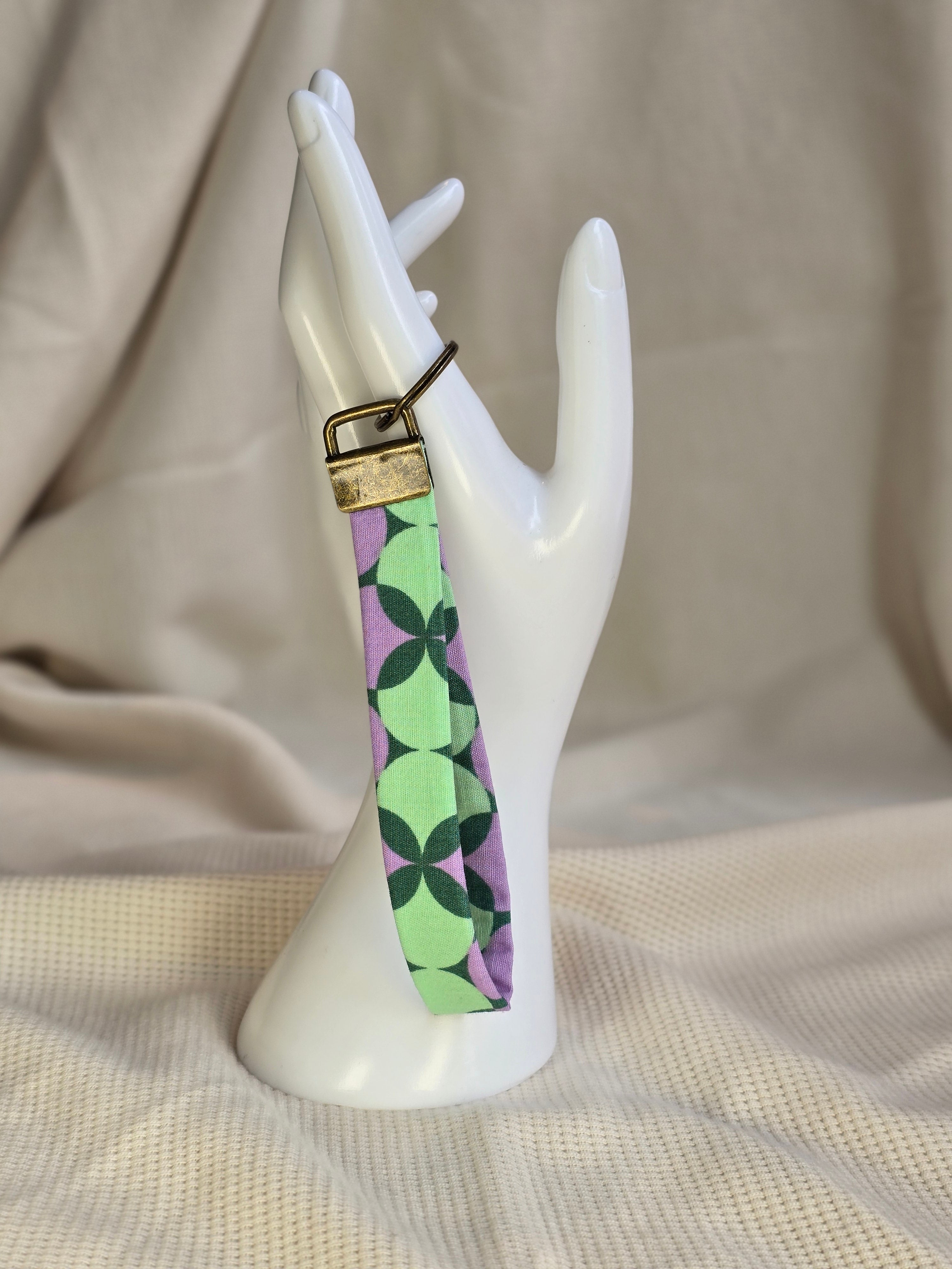 Retro lila, groen en met lichte mint kleur print keycord en -sleutelhangers