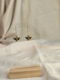 Golden Bee, Hoops Goudtint