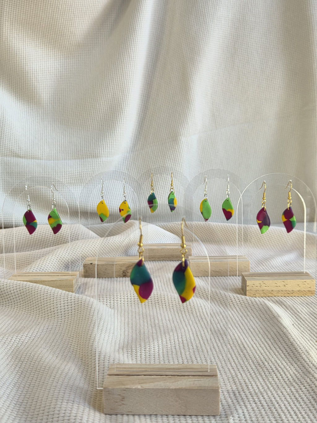 Leaf Dangle, oorbellen in diverse kleuren