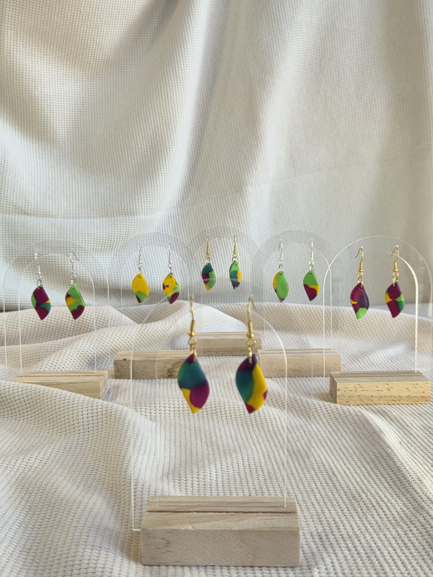 Leaf Dangle, oorbellen in diverse kleuren
