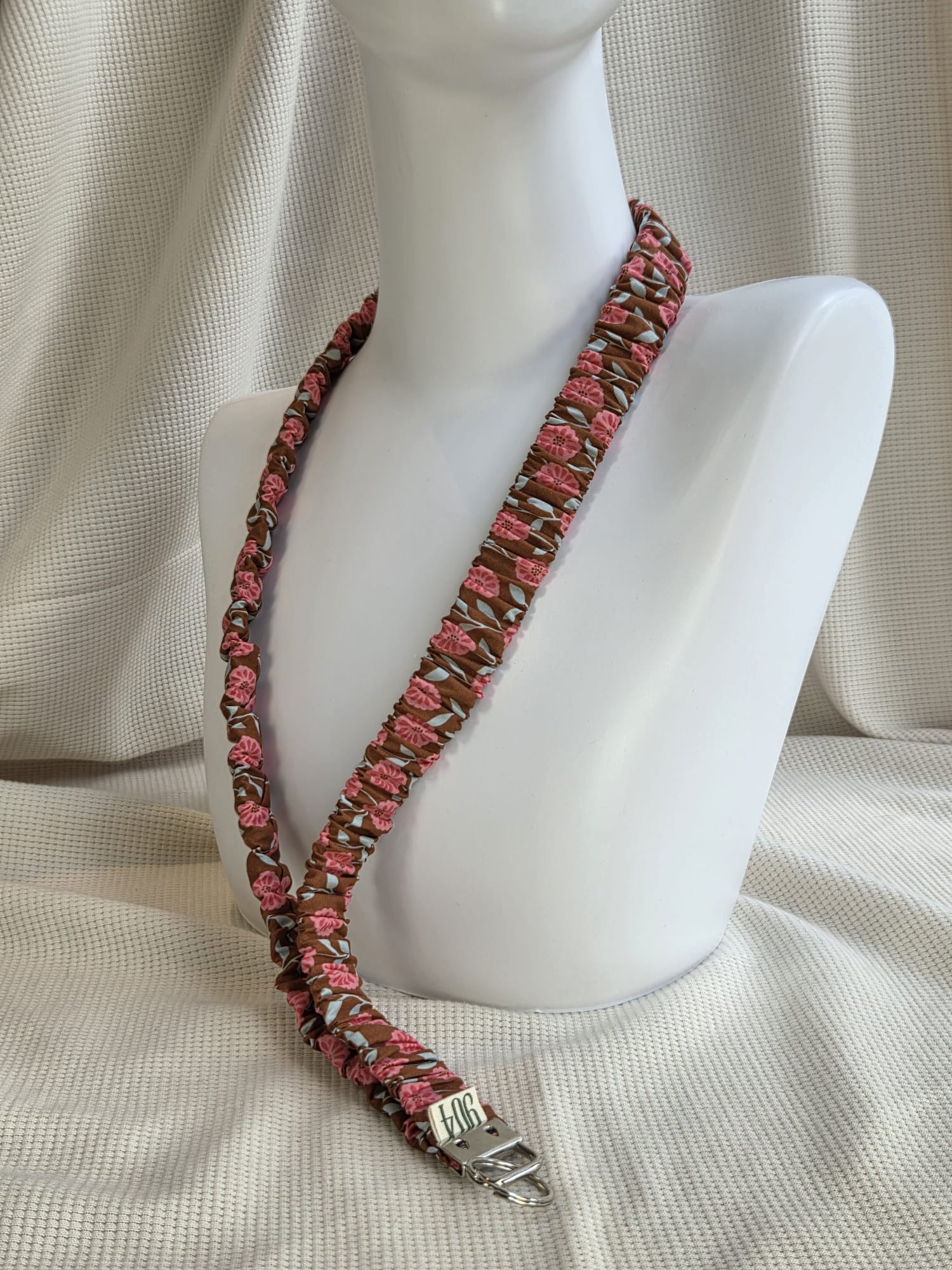 Roze bloemenprint scrunchie telefoonkoord, -keycord en -sleutelhangers
