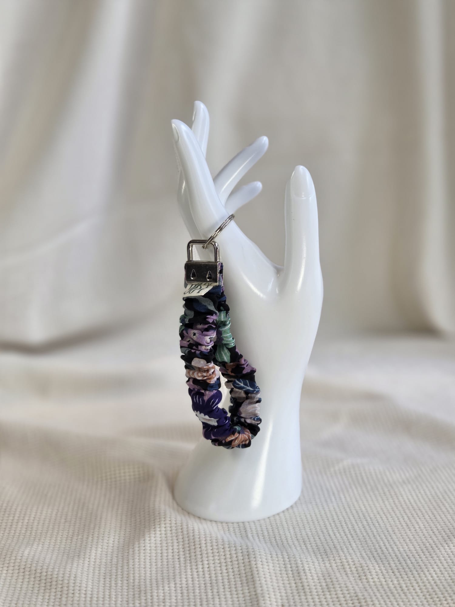 Gebloemde scrunchie telefoonkoord, -keycord en -sleutelhangers