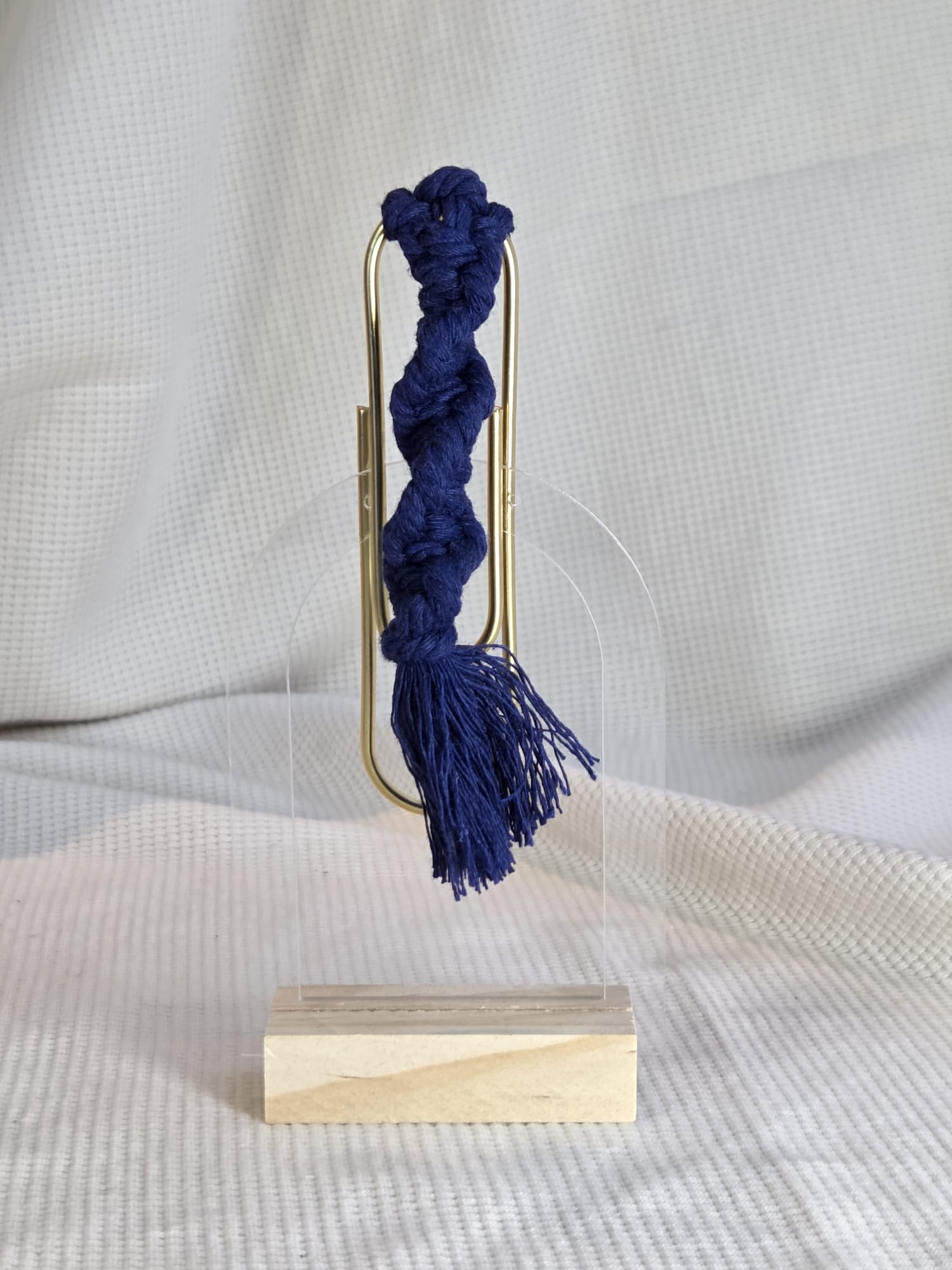 Boekenlegger, macramé