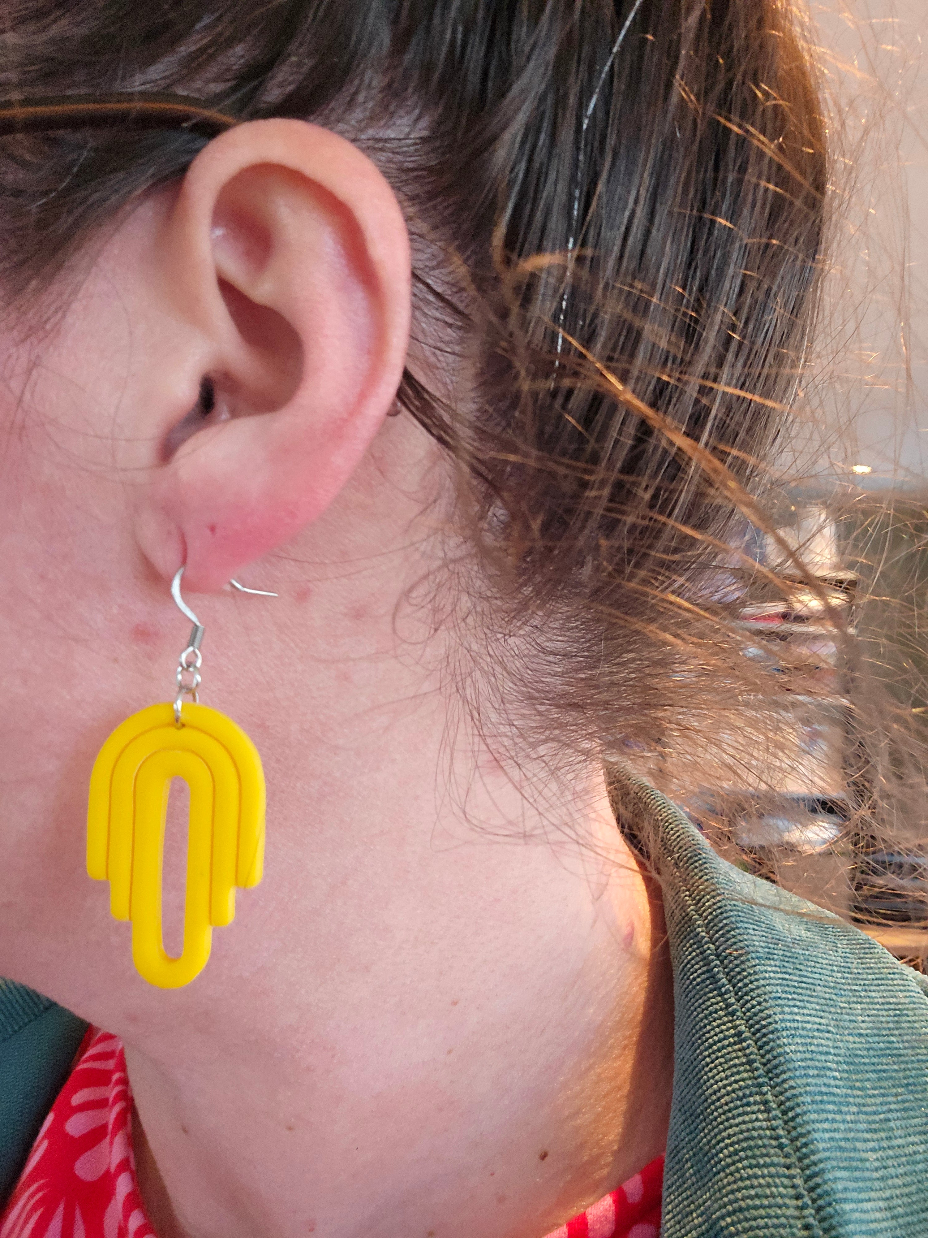 Boog hangers, oorbellen