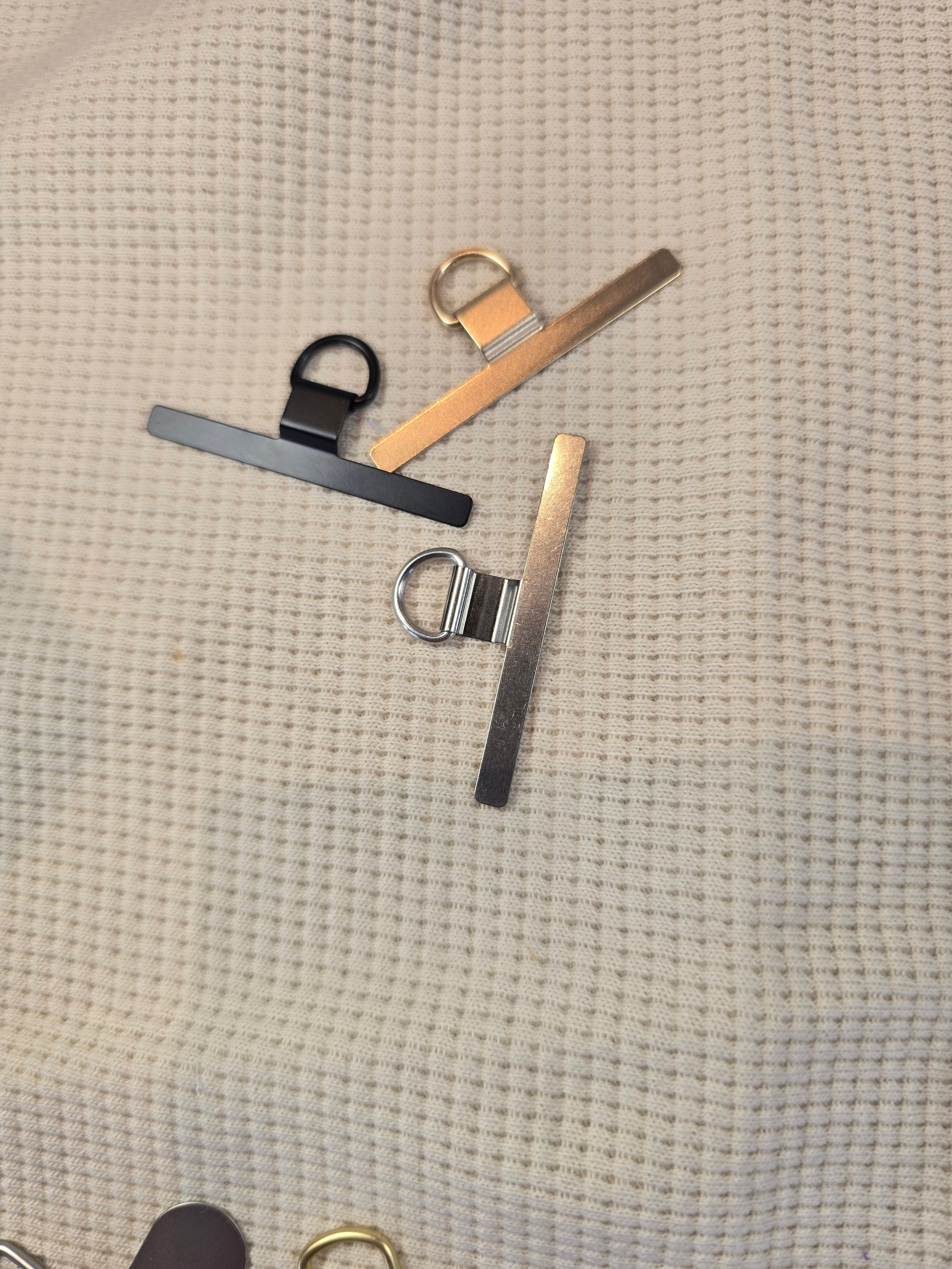 Accessoires tbv telefoonkoorden, keycords en polshangers