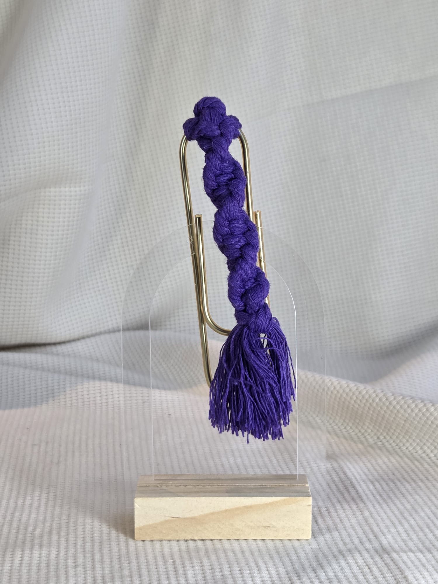 Boekenlegger, macramé