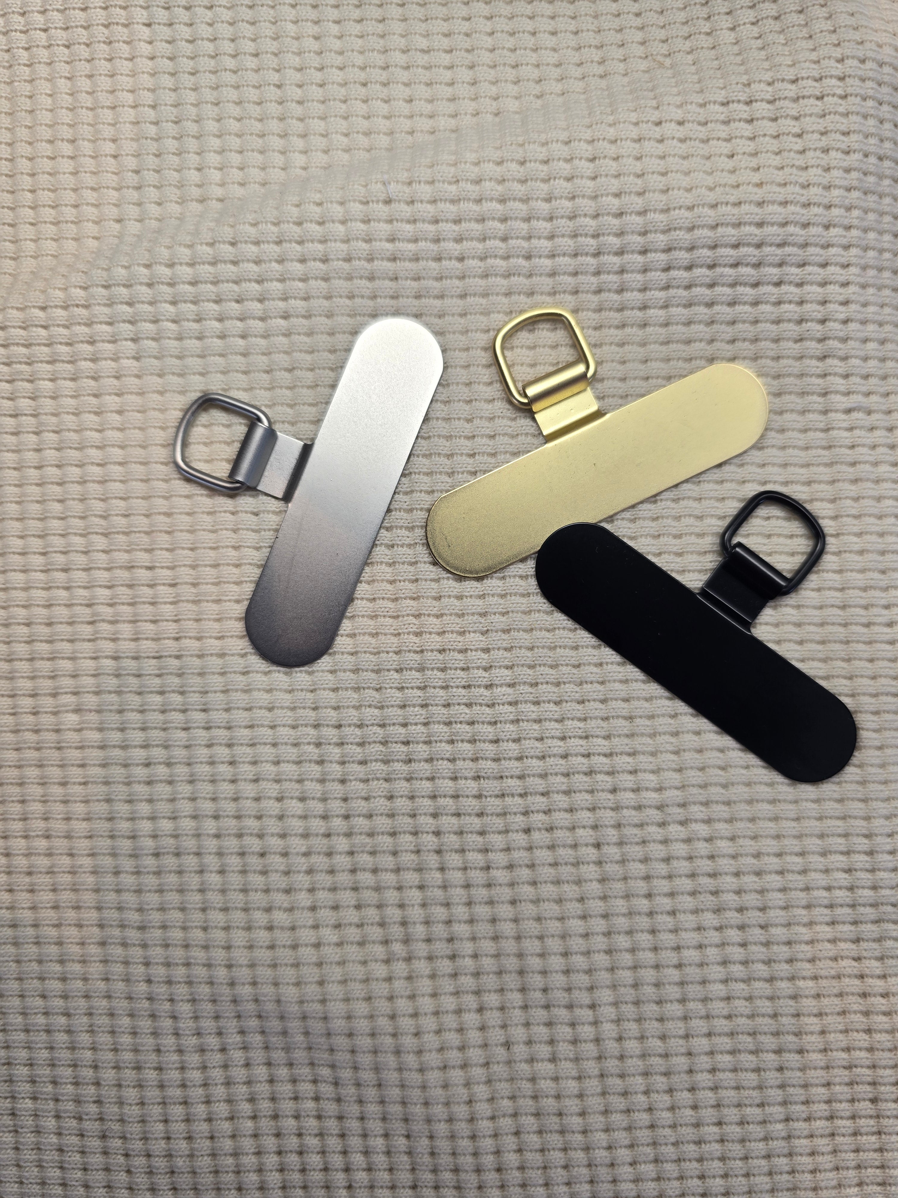 Accessoires tbv telefoonkoorden, keycords en polshangers