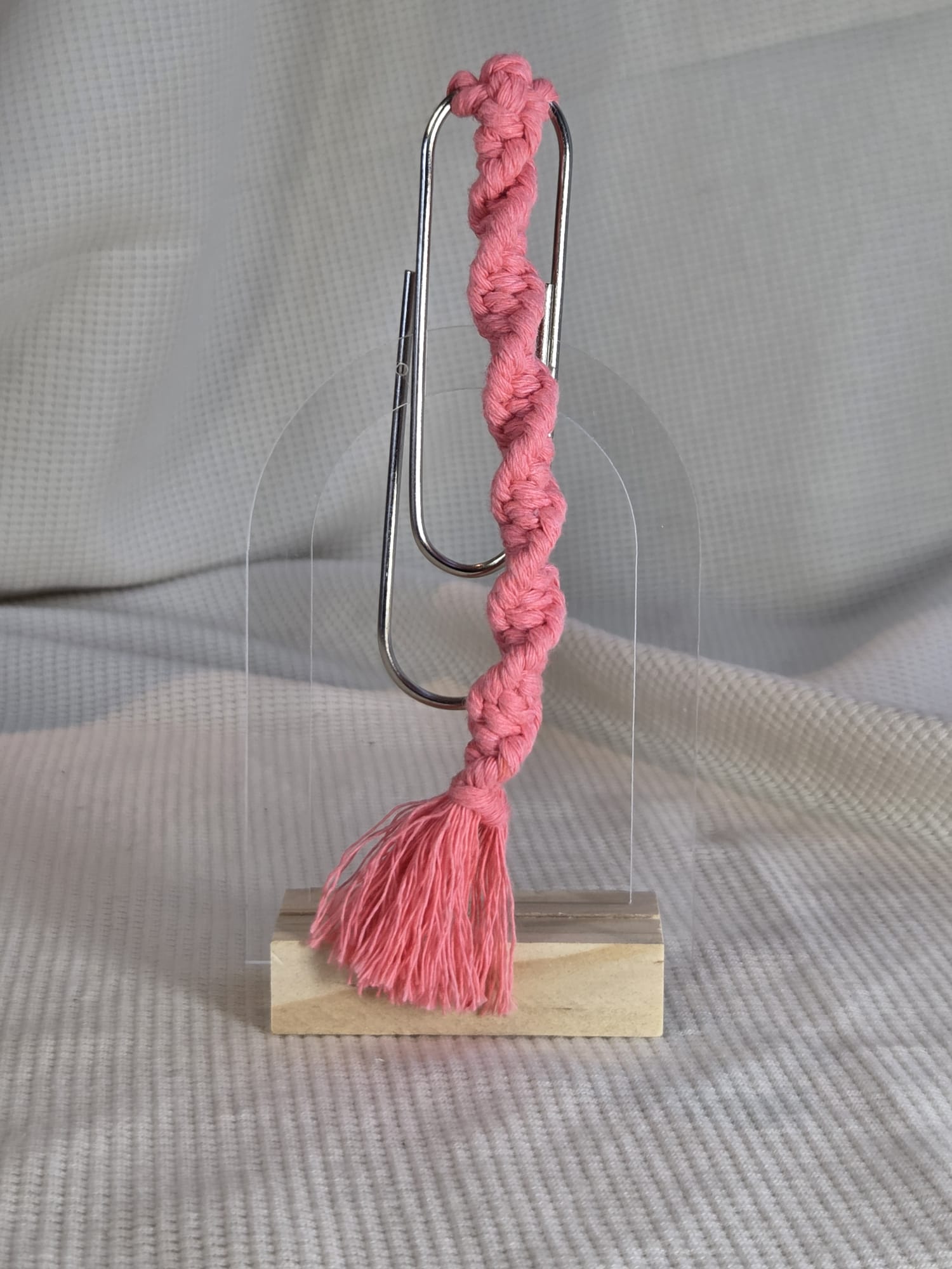 Boekenlegger, macramé