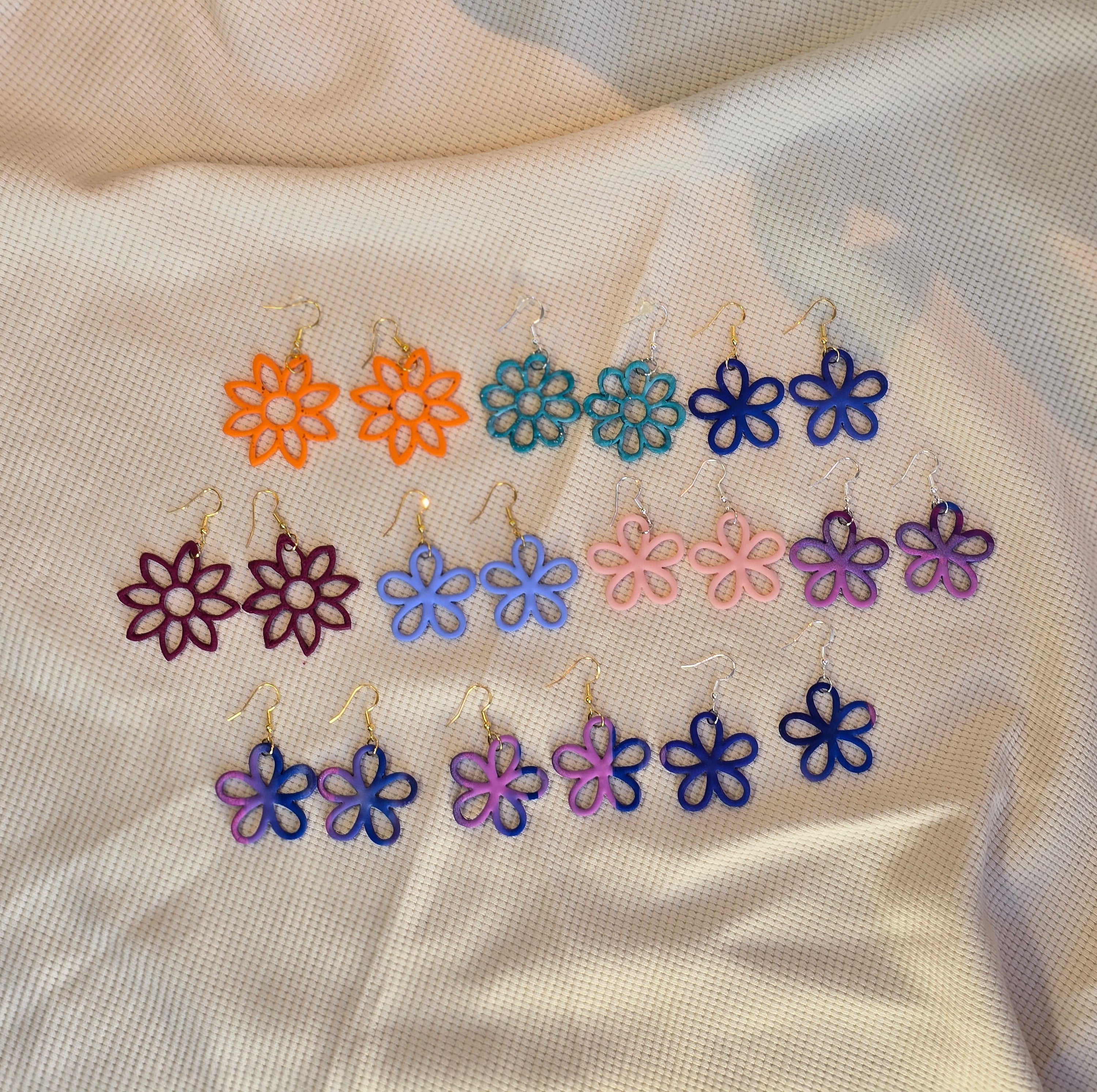 Bloom oorbellen in diverse kleuren