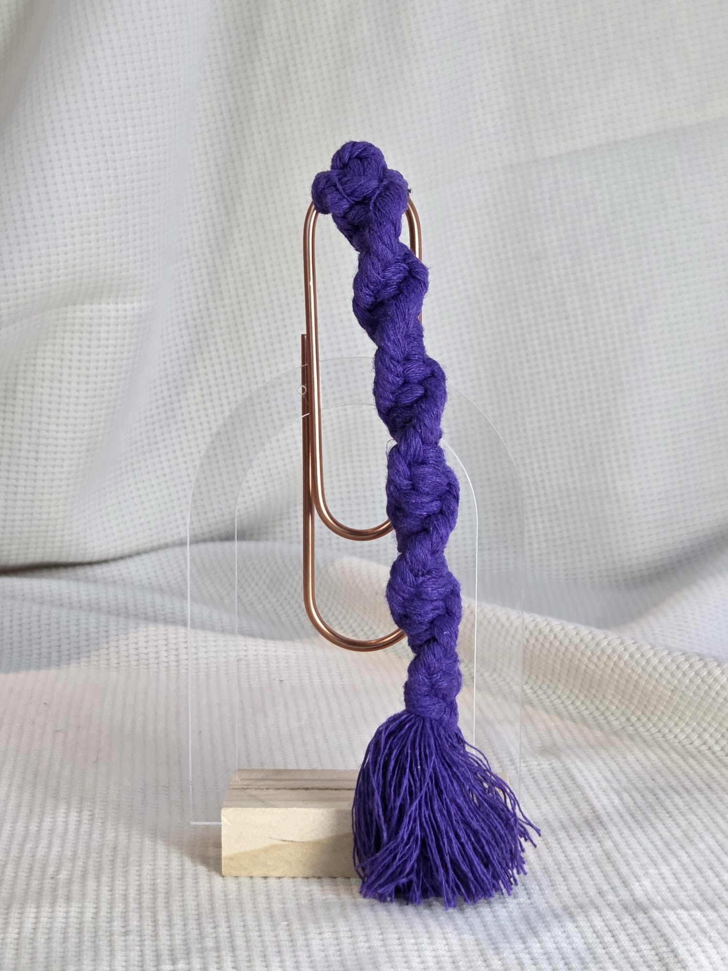 Boekenlegger, macramé
