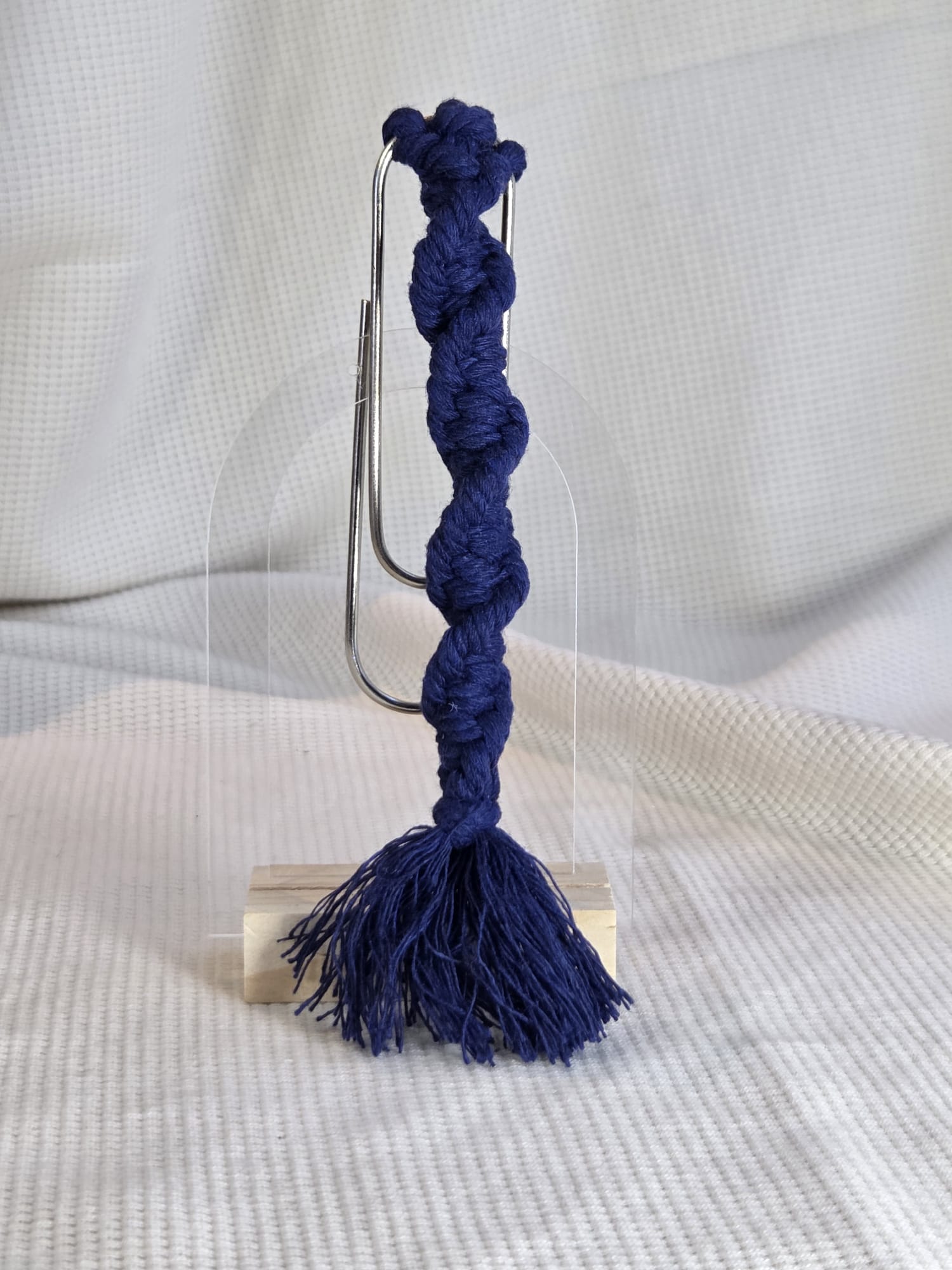 Boekenlegger, macramé