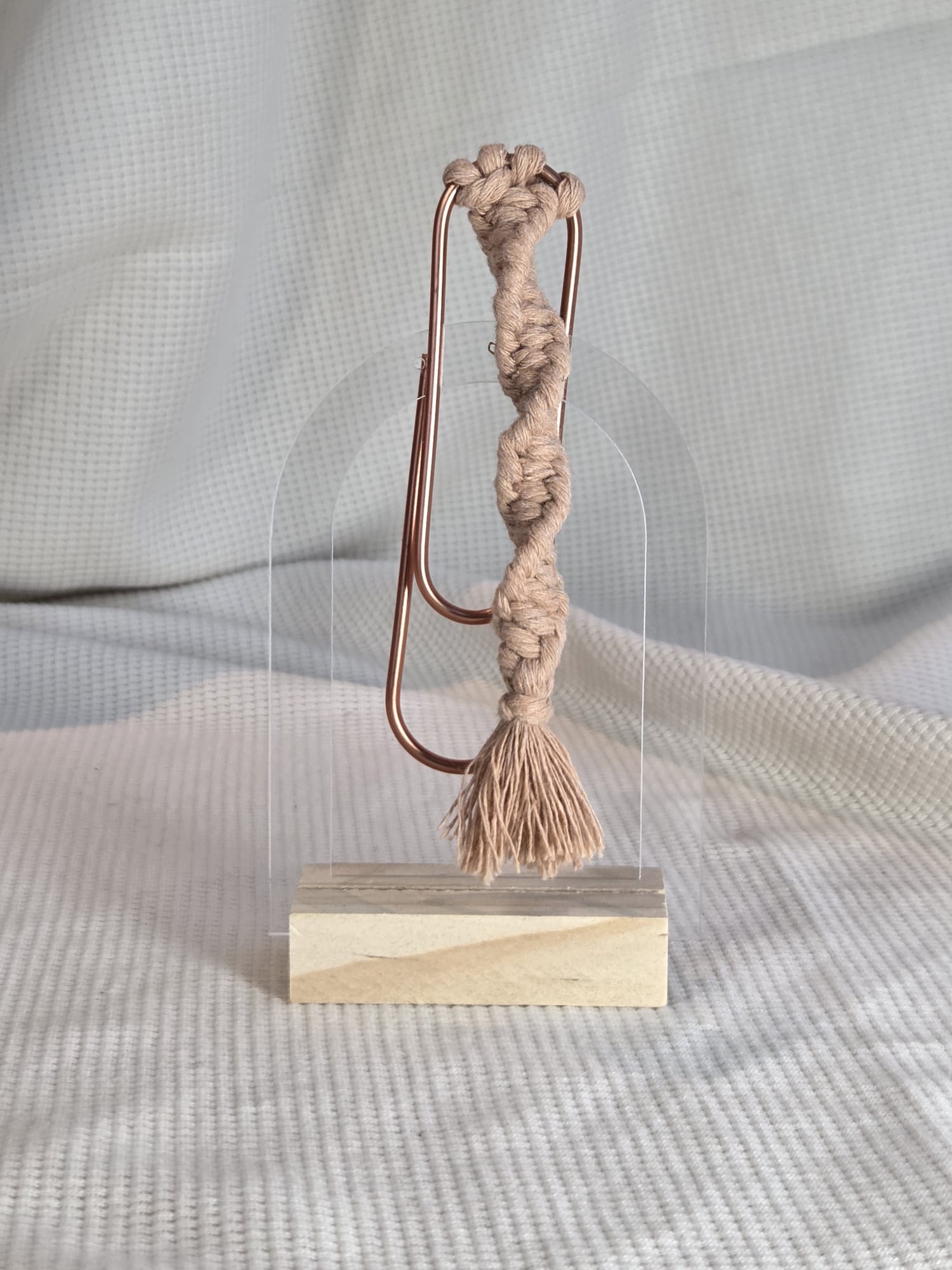 Boekenlegger, macramé
