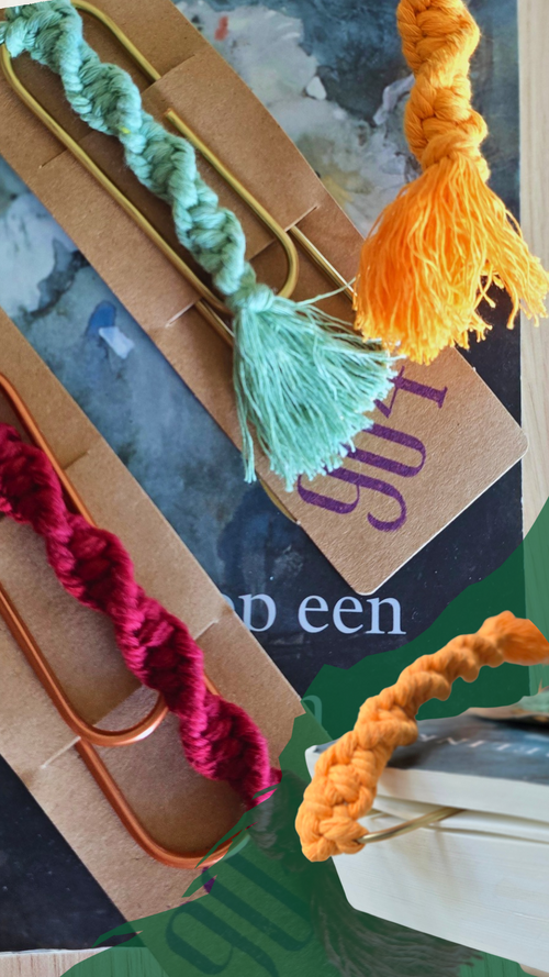 Boekenlegger, macramé