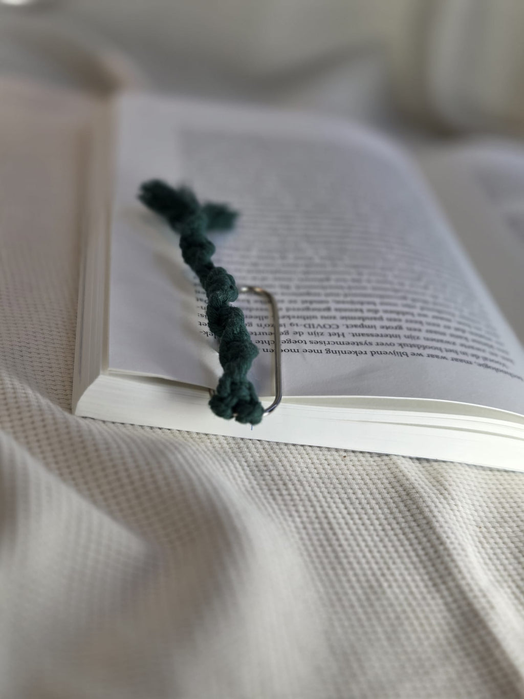 Boekenlegger, macramé