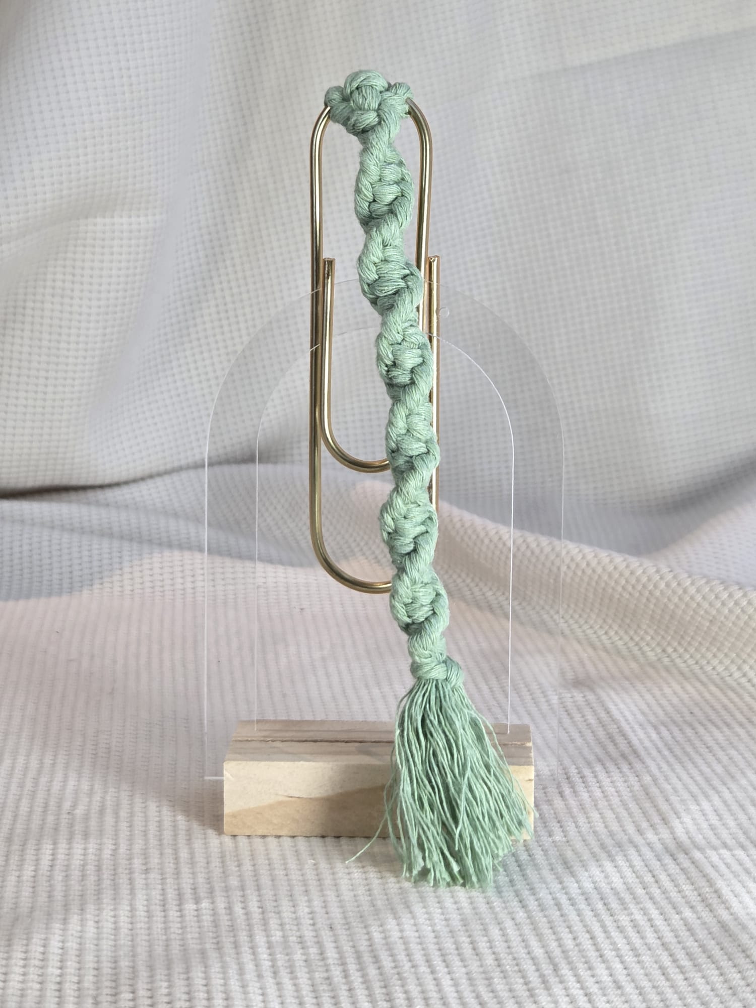 Boekenlegger, macramé